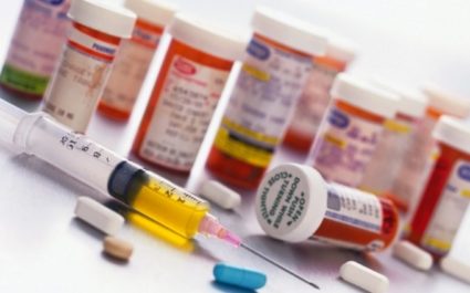 Также для лечения косточки на большом пальце ноги проводят медикаментозно Препараты для лечения