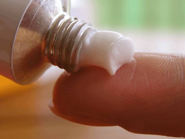 Нанесение геля